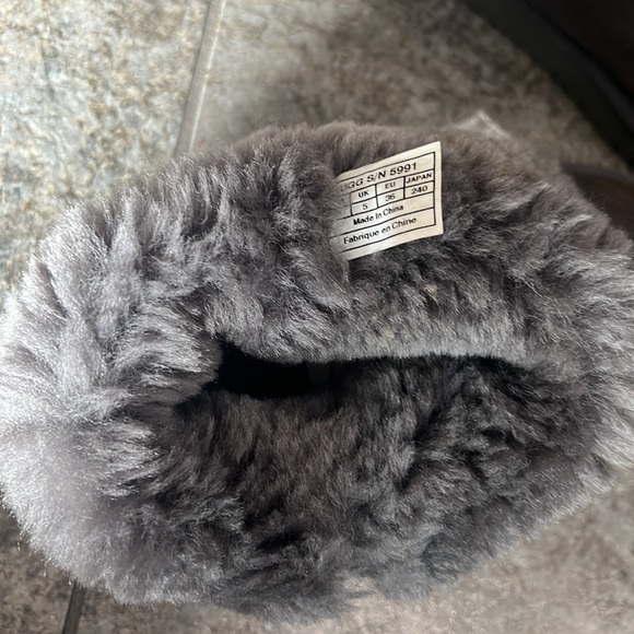 UGGS women Australia gray size 6 - Picture 8 of 9